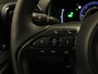 Toyota Yaris Cross 1.5 Hybrid 130 Dynamic - NIEUWE AUTO DIRECT UIT VOORRAAD LEVERBAAR - DODEHOEKDETECTIE - APPLE CARPLAY/ ANDROID AUTO - PARKEERSENSOREN VOOR/ACHTER - CLIMATE CONTROL - VOORRUITVERWARMING - STUURVERWARMING - STOELVERWARMING - ADAPTIEVE CRUISE CONTROL - CAMERA - DAB AUDIO
