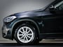 BMW X1 SDrive 18i High Executive Edition (HEAD-UP DISPLAY, TREKHAAK AFNEEMBAAR, NAVIGATIE PROFESSIONAL, CRUISE CONTROL, AIRCO)