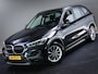 BMW X1 SDrive 18i High Executive Edition (HEAD-UP DISPLAY, TREKHAAK AFNEEMBAAR, NAVIGATIE PROFESSIONAL, CRUISE CONTROL, AIRCO)