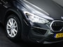 BMW X1 SDrive 18i High Executive Edition (HEAD-UP DISPLAY, TREKHAAK AFNEEMBAAR, NAVIGATIE PROFESSIONAL, CRUISE CONTROL, AIRCO)