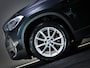 BMW X1 SDrive 18i High Executive Edition (HEAD-UP DISPLAY, TREKHAAK AFNEEMBAAR, NAVIGATIE PROFESSIONAL, CRUISE CONTROL, AIRCO)