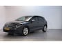 Volkswagen Golf 1.0 TSI 110pk Life Business Sfeerverlichting Alcantara Navigatie Stoelverwarming