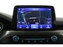 Ford Focus Wagon 1.5 EcoBoost Titanium Business (STOEL/STUUR VERWARMING, TREKHAAK, NAVIGATIE, PARKEERSENSOREN)