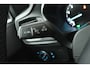 Ford Focus Wagon 1.5 EcoBoost Titanium Business (STOEL/STUUR VERWARMING, TREKHAAK, NAVIGATIE, PARKEERSENSOREN)