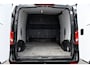 Mercedes-Benz Vito 116 CDI L2 Black Edition Cruise, Camera, Carplay, 164pk, Automaat, Sensoren, Trekhaak, Multimedia, LED, Stoelverwarming, Uniek!