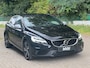 Volvo V40 1.5 T3 Polar+ Sport - R-Design - Panorama - Automaat - Camera - OrigNL - NAP