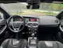 Volvo V40 1.5 T3 Polar+ Sport - R-Design - Panorama - Automaat - Camera - OrigNL - NAP