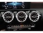 Mercedes-Benz A-klasse 250 e AMG Line | Open Dak | Sfeerverlichting | Trekhaak | Leder | Sportstoelen | 360 Camera | Clima | Cruise Adaptive | LED | Stoelverwarming