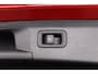 Mercedes-Benz A-klasse 250 e AMG Line | Open Dak | Sfeerverlichting | Trekhaak | Leder | Sportstoelen | 360 Camera | Clima | Cruise Adaptive | LED | Stoelverwarming