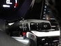 Kia Niro EV e-Niro ExecutiveLine 64 kWh | Schuif/kantel dak | Stoel/Stuurverwarming | Achteruitrijcamera | Adaptieve Cruise Control |