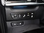 Kia Niro EV e-Niro ExecutiveLine 64 kWh | Schuif/kantel dak | Stoel/Stuurverwarming | Achteruitrijcamera | Adaptieve Cruise Control |