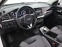 Kia Niro EV e-Niro DynamicPlusLine 64 kWh | Trekhaak | Schuif/kantel dak | Stoel/Stuurverwarming | Achteruitrijcamera | Adaptieve Cruise Control |