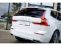 Volvo XC60 2.0 B5 AWD | Inscription PlusLine | Panoramadak | Wegklapbare Trekhaak | 20" LM Velgen | Luchtvering | IntelliSafe Pro Line + Surround | Stoelverwarming & Ventilatie | Harman Kardon |