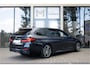 BMW 5-Serie Touring 530e xDrive Aut. High Executive | M Sportpakket | Harman Kardon | Head-Up Display | Achteruitrijcamera | Adaptieve Cruise Control | Adaptief Onderstel | SOH 88.4% |