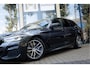 BMW 5-Serie Touring 530e xDrive Aut. High Executive | M Sportpakket | Harman Kardon | Head-Up Display | Achteruitrijcamera | Adaptieve Cruise Control | Adaptief Onderstel | SOH 88.4% |