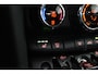 MINI Cooper 1.5 Classic | Dealer Onderhouden! | LED | Clima | Stoelverwarming | Sfeerverlichting | Navi | Union Jack | Cruise Control | Parkeersensoren | Lichtmetalen Velgen