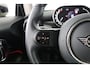 MINI Cooper 1.5 Classic | Dealer Onderhouden! | LED | Clima | Stoelverwarming | Sfeerverlichting | Navi | Union Jack | Cruise Control | Parkeersensoren | Lichtmetalen Velgen