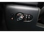 MINI Cooper 1.5 Classic | Dealer Onderhouden! | LED | Clima | Stoelverwarming | Sfeerverlichting | Navi | Union Jack | Cruise Control | Parkeersensoren | Lichtmetalen Velgen