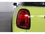 MINI Cooper 1.5 Classic | Dealer Onderhouden! | LED | Clima | Stoelverwarming | Sfeerverlichting | Navi | Union Jack | Cruise Control | Parkeersensoren | Lichtmetalen Velgen