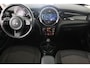MINI Cooper 1.5 Classic | Dealer Onderhouden! | LED | Clima | Stoelverwarming | Sfeerverlichting | Navi | Union Jack | Cruise Control | Parkeersensoren | Lichtmetalen Velgen