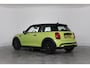 MINI Cooper 1.5 Classic | Dealer Onderhouden! | LED | Clima | Stoelverwarming | Sfeerverlichting | Navi | Union Jack | Cruise Control | Parkeersensoren | Lichtmetalen Velgen