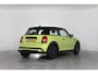 MINI Cooper 1.5 Classic | Dealer Onderhouden! | LED | Clima | Stoelverwarming | Sfeerverlichting | Navi | Union Jack | Cruise Control | Parkeersensoren | Lichtmetalen Velgen