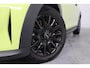 MINI Cooper 1.5 Classic | Dealer Onderhouden! | LED | Clima | Stoelverwarming | Sfeerverlichting | Navi | Union Jack | Cruise Control | Parkeersensoren | Lichtmetalen Velgen