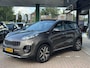 Kia Sportage 1.6 T-GDI 4WD GT-Line PlusLine GT-LINE | AWD | 360 GRADEN CAMERA | ELEKTRISCH VERSTELBARE STOELEN | STOELVERWARMING | STUURVERWARMING | JBL | PANORAMADAK | NAVIGATIE | LED | DODEHOEK DETECTIE | APPLE CARPLAY / ANDROID AUTO | ADAPTIEVE CRUISECONTROL |