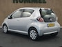 Toyota Aygo 1.0 VVT-i Comfort - AIRCO - AUDIO TOYOTA - BLUETOOTH - ELEKTRISCHE RAMEN VOOR - VOLLEDIG ONDERHOUDEN AUTO - RESERVEWIEL - STUURBEKRACHTIGING - LEUK EN ZUINIGE AUTO - LAGE KILOMETERSTAND