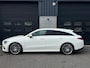 Mercedes-Benz CLA Shooting Brake 180 Premium Plus Amg
