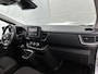 Renault Trafic 2.0 Blue dC1 150PK L2H1 Dubbele Cabine Automaat Navigatie Airco Betimmering Trekhaak Camera Parkeer sensoren  Dab