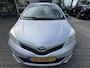 Toyota Yaris 1.3 VVT-i COMFORT NL-AUTO DEALER-OND PARK-SENSOREN RADIO/CD SPELER TREKHAAK 6-VERS
