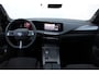 Opel Astra 1.2 Turbo Hybrid GS / Navigatie / Camera / Parkeersensoren / Matrix LED / Stuur -en Stoelverwarmd / Dodehoek / Keyless /