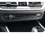 BMW 3-Serie 320i Executive Edition - Stoelverwarming - HUD - LED - Navi - Cruise - PDC - Klimaat Achter - Rijklaar
