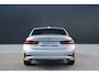 BMW 3-Serie 320i Executive Edition - Stoelverwarming - HUD - LED - Navi - Cruise - PDC - Klimaat Achter - Rijklaar