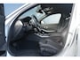 BMW 3-Serie 320i Executive Edition - Stoelverwarming - HUD - LED - Navi - Cruise - PDC - Klimaat Achter - Rijklaar