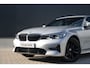 BMW 3-Serie 320i Executive Edition - Stoelverwarming - HUD - LED - Navi - Cruise - PDC - Klimaat Achter - Rijklaar