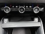 Citroën E-C4X Ë-C4 X You 50 kWh 136pk | Accu 99% | Lage kilometerstand | Navigatie via Apple Carplay / Android Auto | Achteruitrijcamera | Climate Control | Cruise Control | Parkeersensoren | DAB+ radio | Armsteun | Stof/kunstlederen comfortstoelen | Volledig digitaal instrumentenpaneel | Adaptief demping systeem | 18” lichtmetalen velgen |