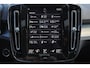 Volvo XC40 T5 Recharge Plus Dark - IntelliSafe Assist & Surround - Harman/Kardon audio - Parkeercamera achter - Verwarmde voorstoelen & stuur - Parkeersensoren voor & achter - Elektr. bedienb. voorstoelen met geheugen links - Draadloze tel. lader - Extra getint glas - Inklapbare trekhaak - 19' LMV