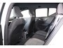Volvo XC40 T5 Recharge Plus Dark - IntelliSafe Assist & Surround - Harman/Kardon audio - Parkeercamera achter - Verwarmde voorstoelen & stuur - Parkeersensoren voor & achter - Elektr. bedienb. voorstoelen met geheugen links - Draadloze tel. lader - Extra getint glas - Inklapbare trekhaak - 19' LMV