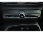 Volvo XC40 T5 Recharge Plus Dark - IntelliSafe Assist & Surround - Harman/Kardon audio - Parkeercamera achter - Verwarmde voorstoelen & stuur - Parkeersensoren voor & achter - Elektr. bedienb. voorstoelen met geheugen links - Draadloze tel. lader - Extra getint glas - Inklapbare trekhaak - 19' LMV