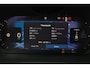 Volvo XC60 T8 Recharge AWD Plus Dark - Panorama/schuifdak - IntelliSafe Assist & Surround - Harman/Kardon audio - Adaptieve LED koplampen - Parkeercamera achter - Verwarmde voorstoelen, stuur & achterbank - Parkeersensoren voor & achter - Elektr. bedienb. voorstoelen met geheugen - Draadloze tel. lader - Extra getint glas - Inklapbare trekhaak - 19' LMV