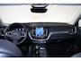 Volvo XC60 T8 Recharge AWD Plus Dark - Panorama/schuifdak - IntelliSafe Assist & Surround - Harman/Kardon audio - Adaptieve LED koplampen - Parkeercamera achter - Verwarmde voorstoelen, stuur & achterbank - Parkeersensoren voor & achter - Elektr. bedienb. voorstoelen met geheugen - Draadloze tel. lader - Extra getint glas - Inklapbare trekhaak - 19' LMV