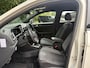 Volkswagen T-Roc R-Line Business+ 1.5 TSI 150 pk - AUTOMAAT - LED - afn. trekhaak - zeer compleet!