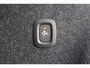 Volvo XC40 B4 Plus Dark | Adaptive Cruise & Pilot Assist | Panoramadak | Trekhaak | Park Assist & Camera Achter | Verwarmbare voorstoelen en stuurwiel | Premium audio by Harman Kardon | Apple carplay/Android auto | Keyless