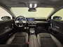 Mercedes-Benz A-klasse 200 AMG Upgrade | Panoramadak | Stoelverwarming | Navigatie | 1e eig.