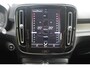Volvo XC40 T4 211PK Recharge R-Design | Adaptive Cruise & Pilot Assist | Panoramisch Schuif-/kanteldak | Stoel & Stuurverwarming | Park Assist + Camera Achter | Apple Carplay/Android Auto | Volvo OnCall |