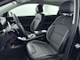 Kia Niro EV e-Niro DYNAMICLINE 64 kWh | PDC | WARMTEPOMP | CAMERA | CLIMA | CRUISE ADAPT. | NAVI | PRIVACY GLASS | DAKRAILING | APPLE CAR PLAY & ADROID AUTO | 17'' LM VELGEN |