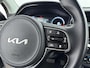 Kia Niro EV e-Niro DYNAMICLINE 64 kWh | PDC | WARMTEPOMP | CAMERA | CLIMA | CRUISE ADAPT. | NAVI | PRIVACY GLASS | DAKRAILING | APPLE CAR PLAY & ADROID AUTO | 17'' LM VELGEN |