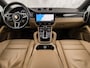 Porsche Cayenne 3.0 E-Hybrid Sport 463Pk (SPORTCHRONO PAKKET, LUCHTVERING, SOH 95%, BLACK PACK, APPLE CARPLAY, MEMORY SEATS, STOELVERWARMING, GETINT GLAS, CAMERA, NIEUWSTAAT)
